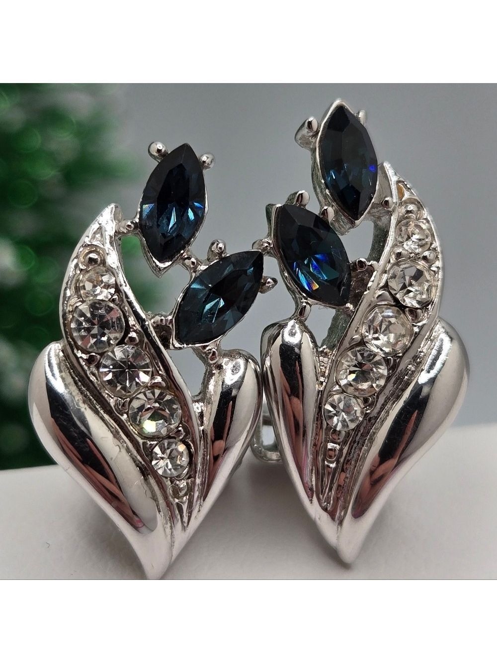 Vintage Blue Rhinestone Clip Earrings Marquise Cut Silver Tone 7/8"